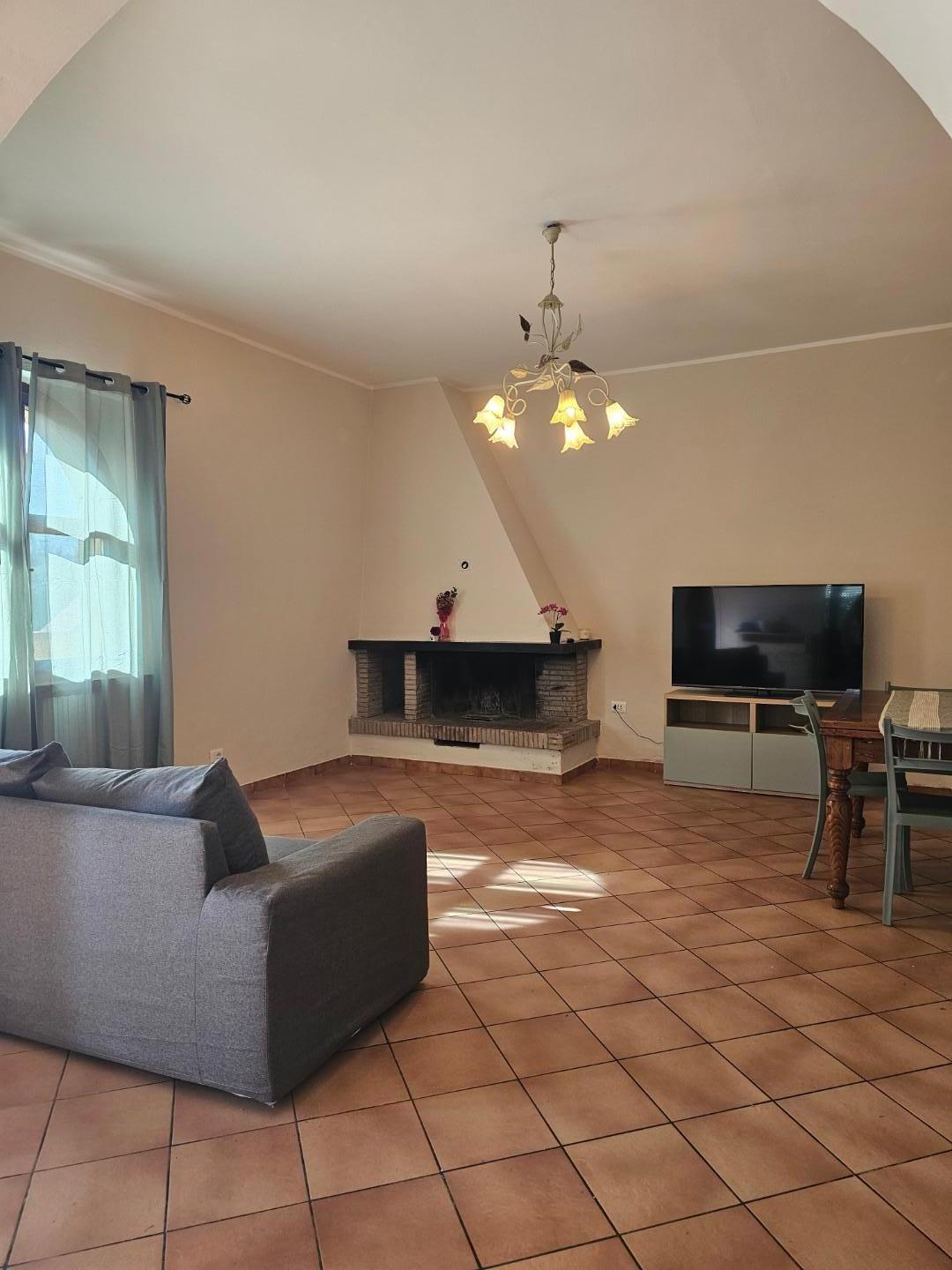 Quadrilocale arredato in affitto a Collesalvetti