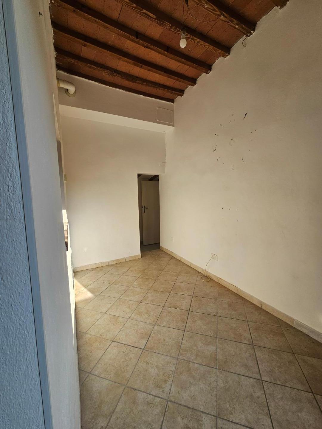 Bilocale ristrutturato, Fauglia acciaiolo