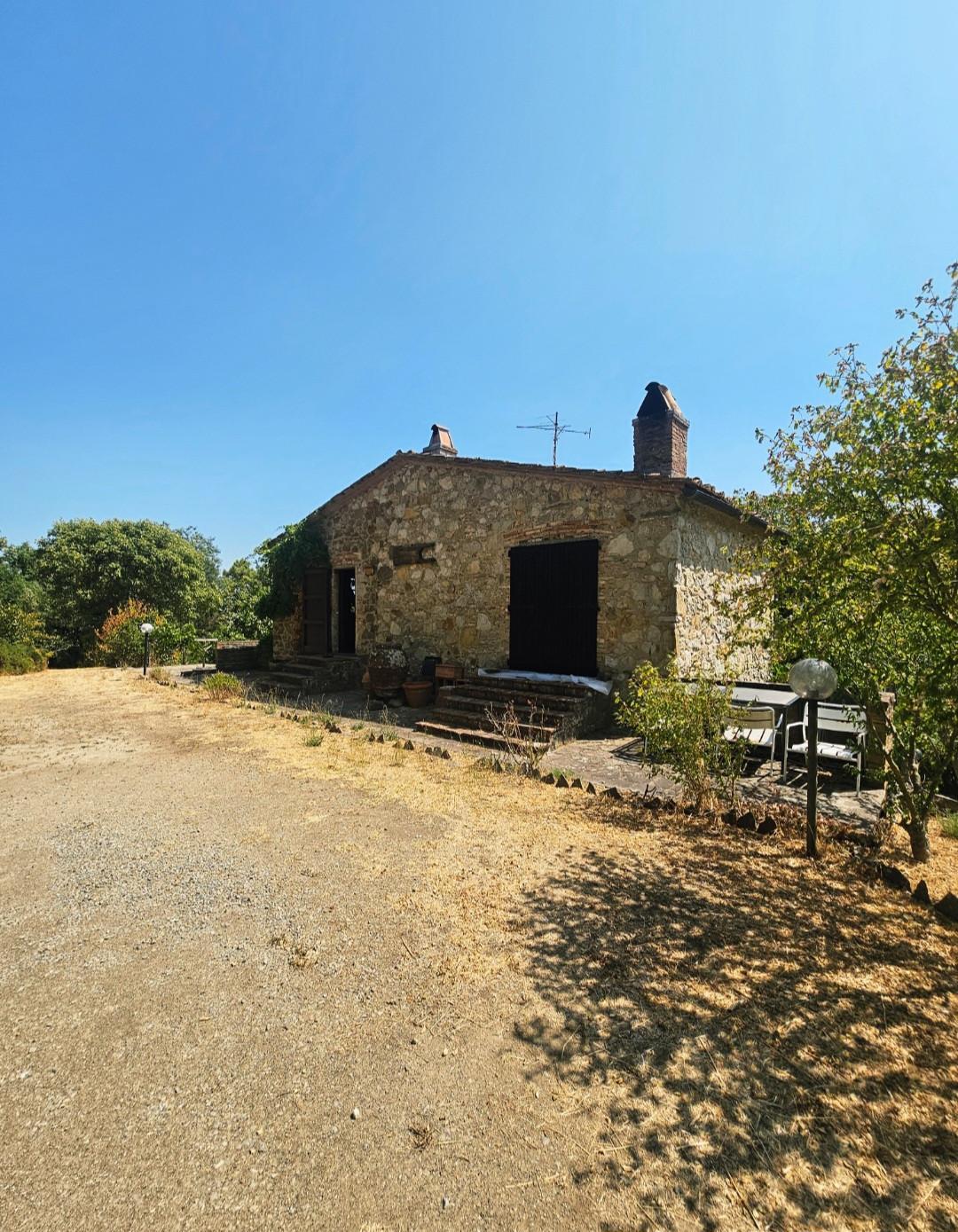 Rustico con giardino, Chianni rivalto