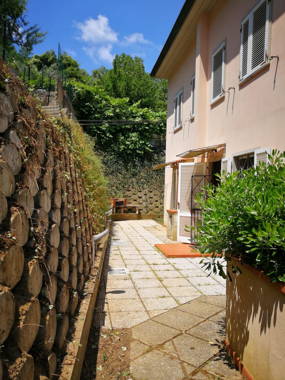 Bilocale con giardino, Collesalvetti parrana san martino