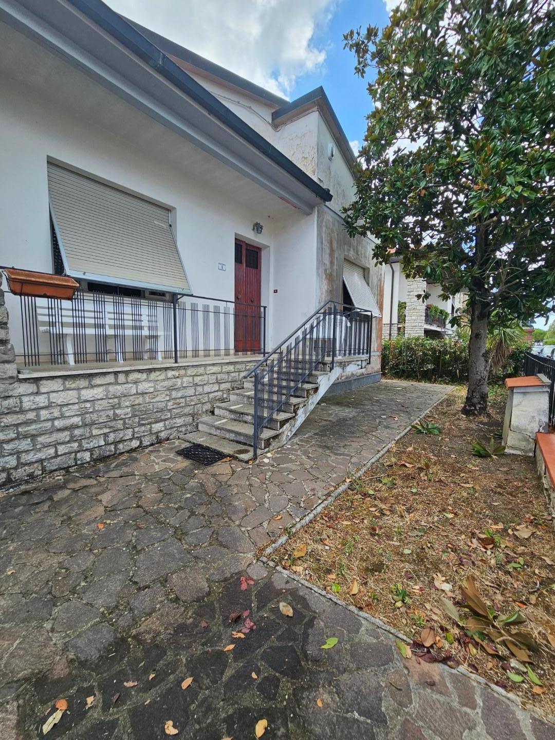 Casa indipendente arredata in affitto, Collesalvetti vicarello