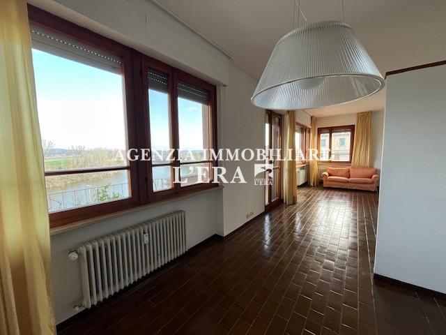 Attico in affitto, Pontedera centro