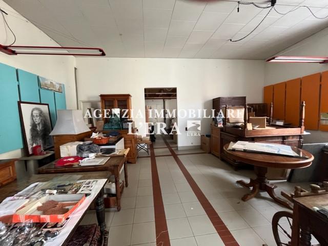 Appartamento con terrazzo, Pontedera centro