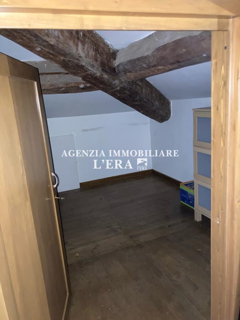Attico arredato in affitto a Pontedera
