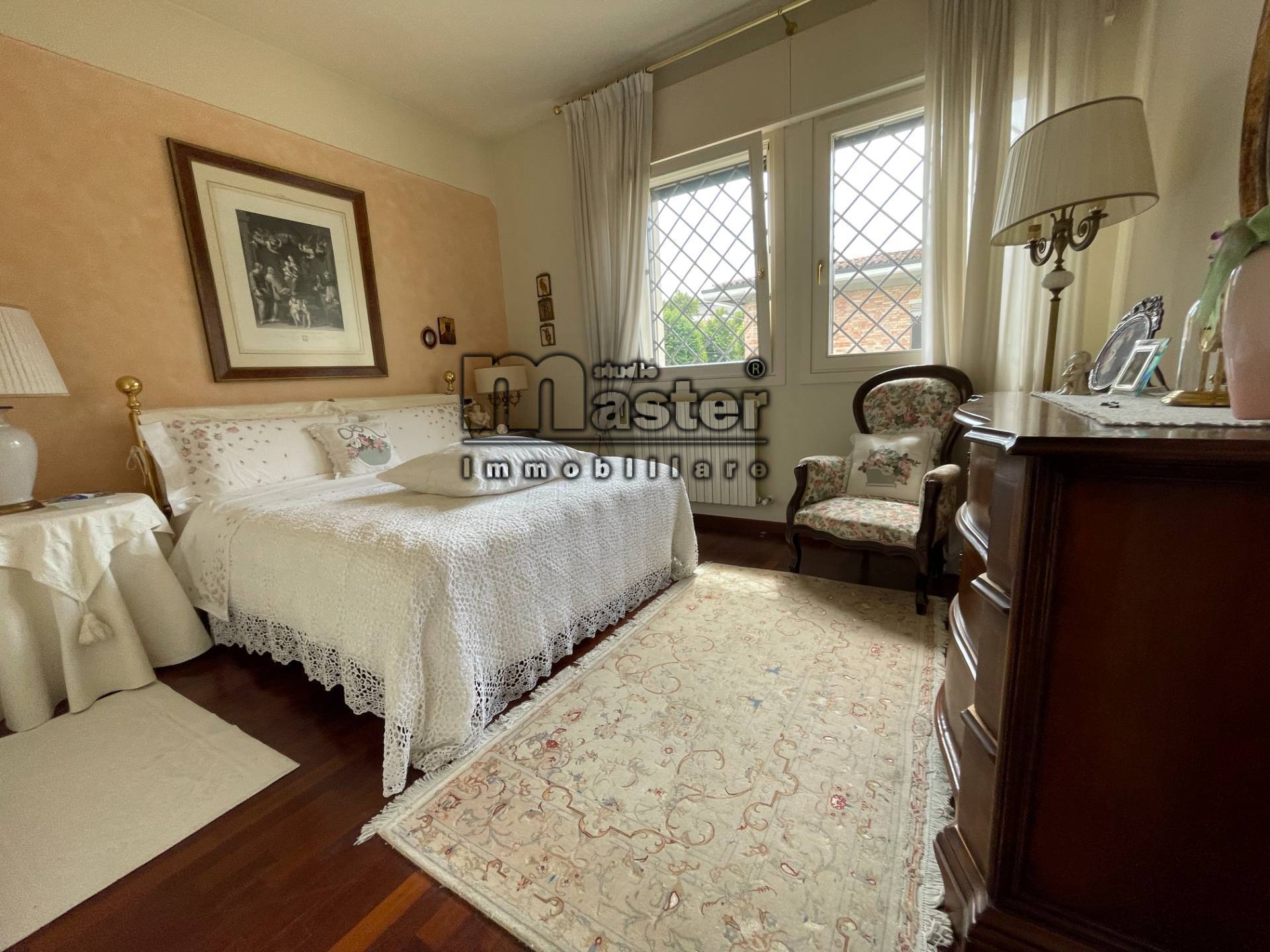 Villa in vendita a Treviso, Via Montello