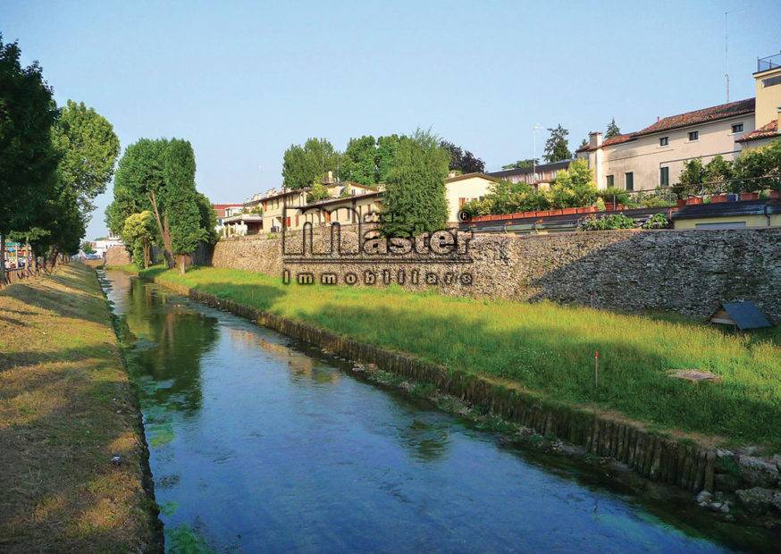 Villa in vendita a Treviso, Via Montello
