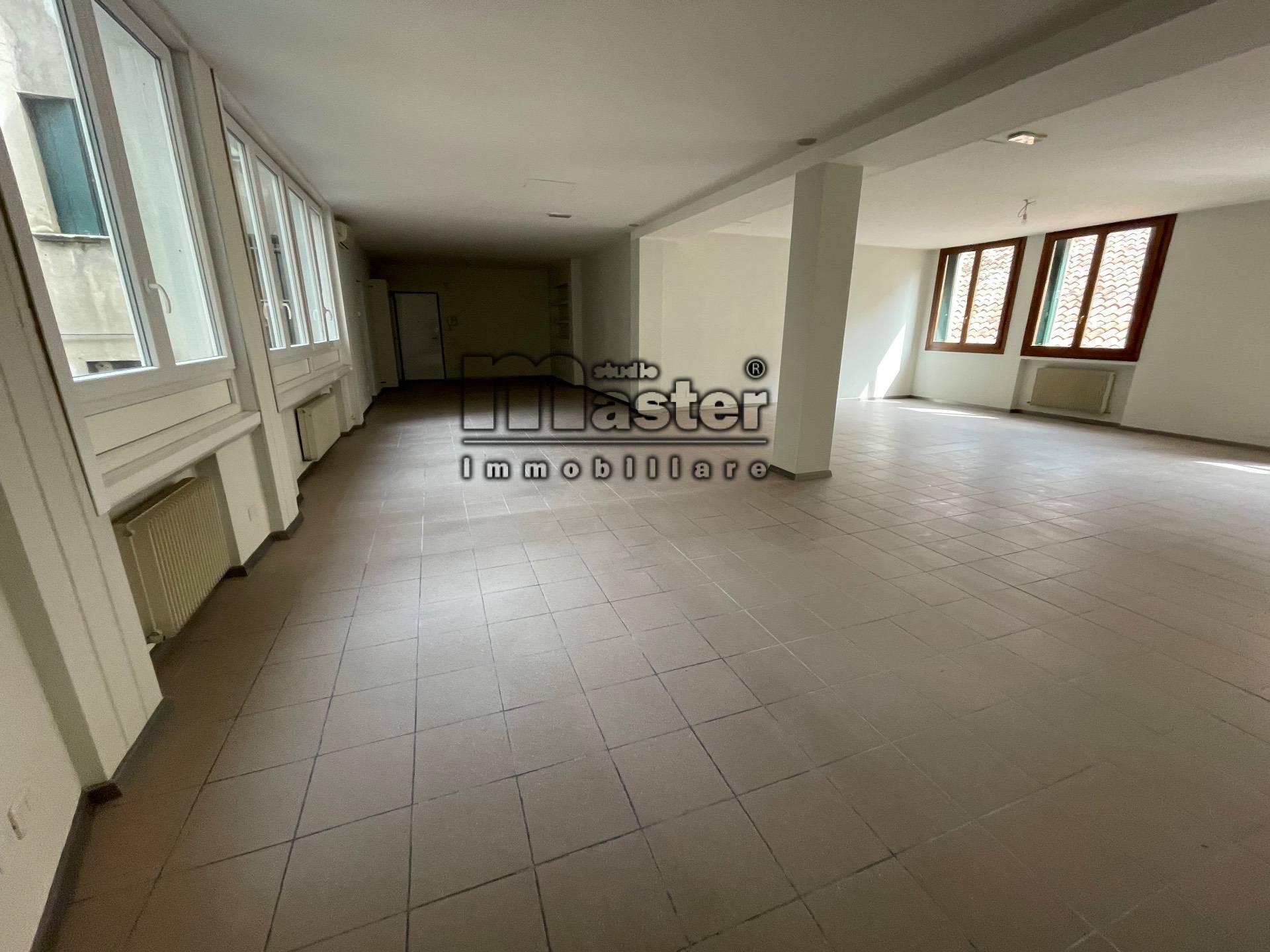 Studio/Ufficio in affitto a Treviso, Centro storico