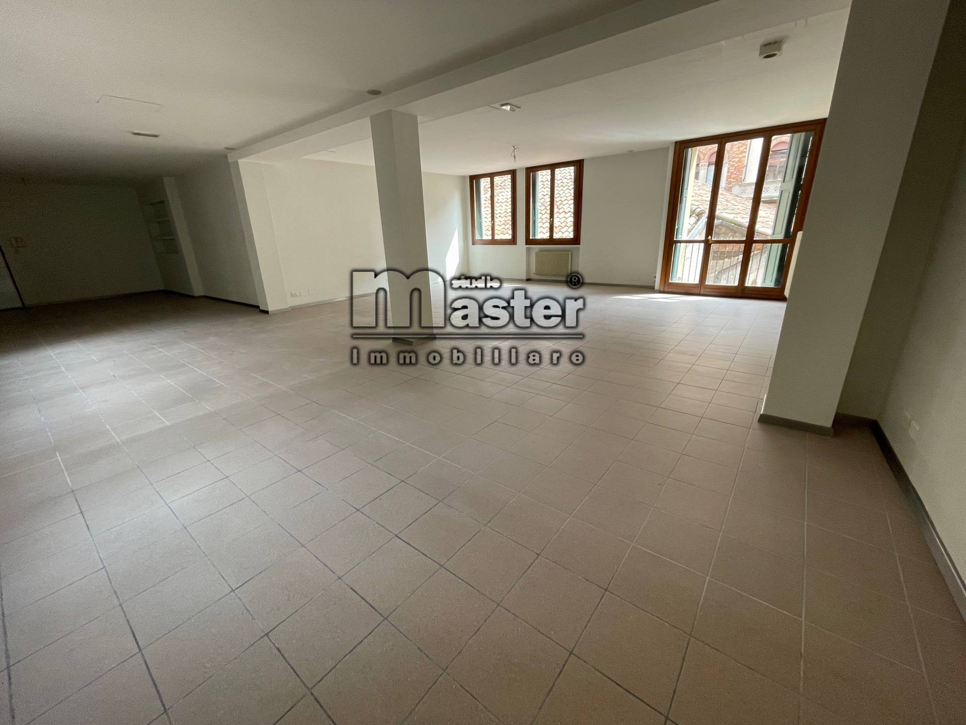 Studio/Ufficio in affitto a Treviso, Centro storico