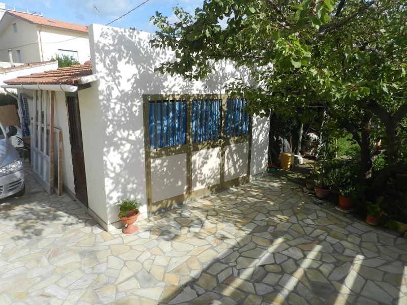 Villa con giardino a Rosignano Marittimo