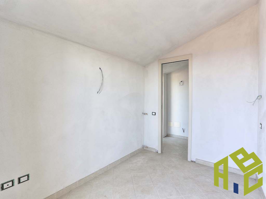 Trilocale con terrazzo a Rosignano Marittimo