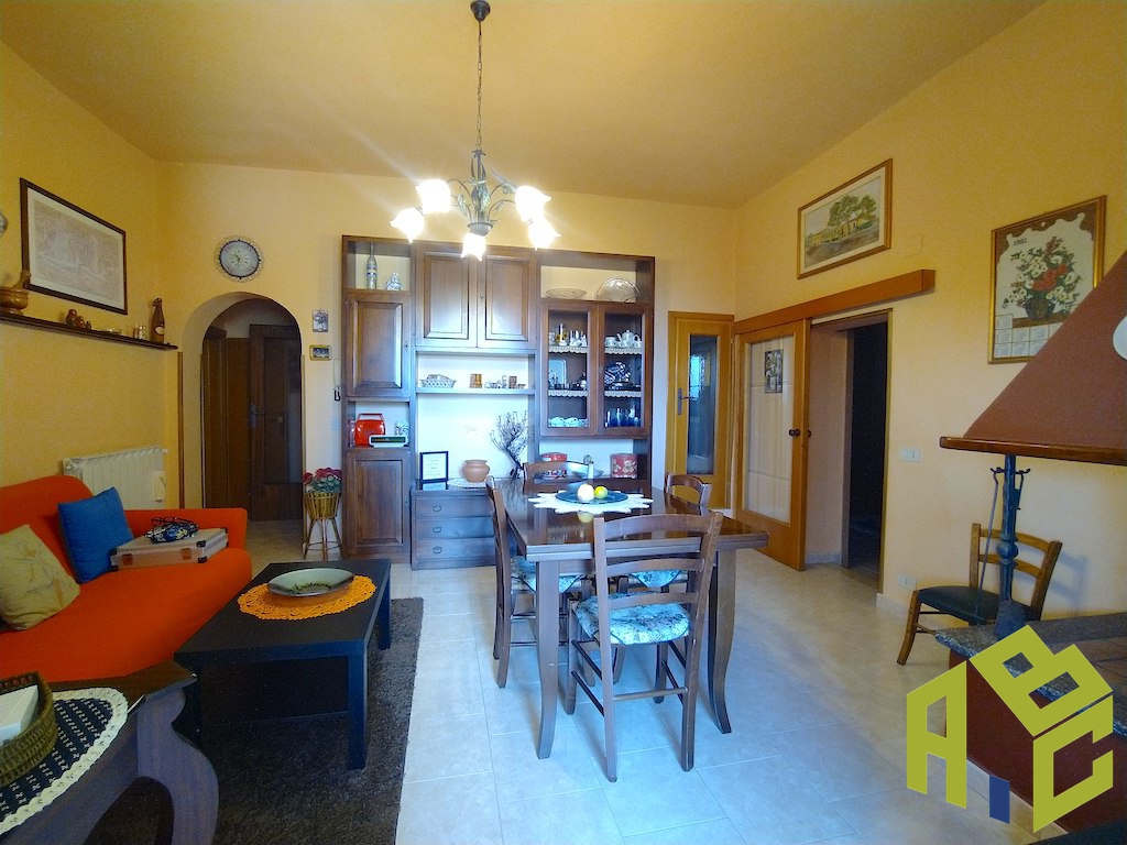 Casa indipendente con giardino a Rosignano Marittimo