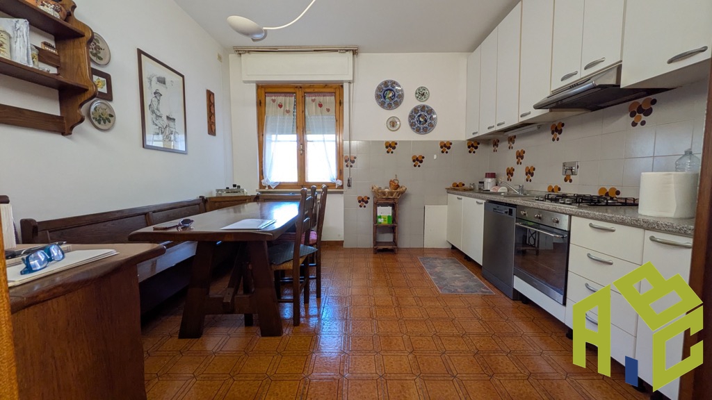 Casa indipendente con giardino in via delle pescine, Rosignano Marittimo