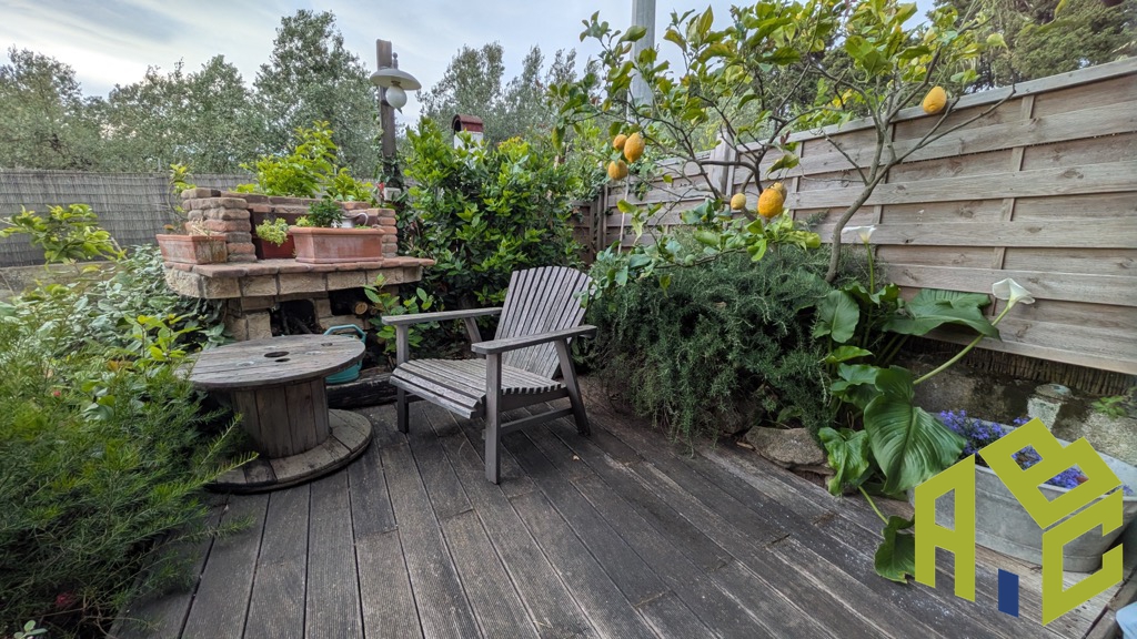 Casa indipendente con giardino in via luigi russo, Rosignano Marittimo