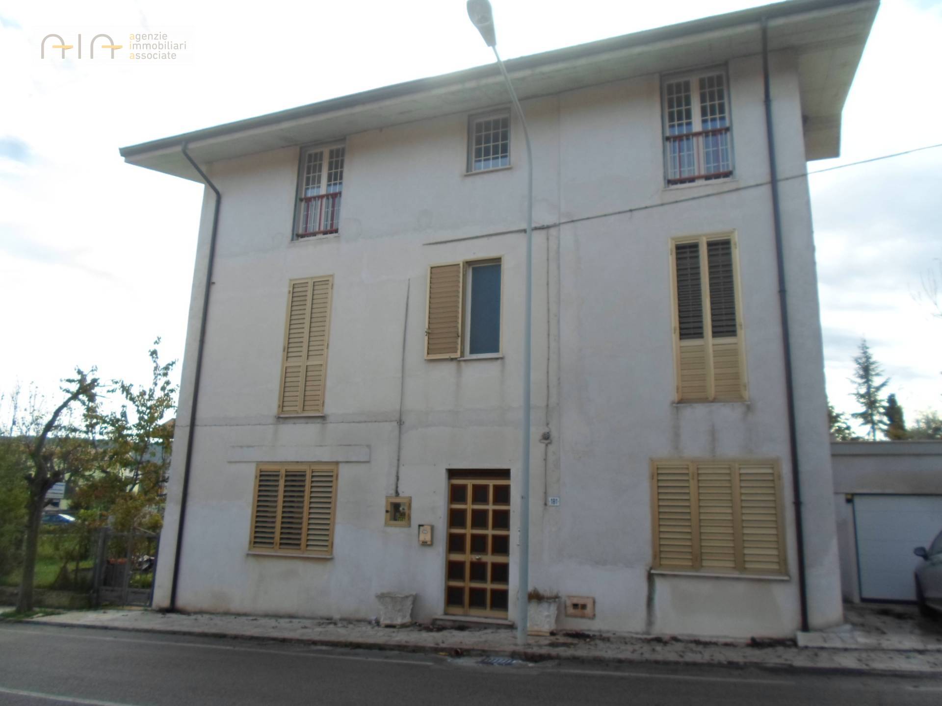 Casa indipendente con terrazzo, Civitella del Tronto villa lempa