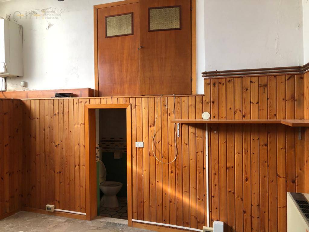 Ufficio / Studio Professionale in affitto a Comunanza, Centrale / Centro Storico