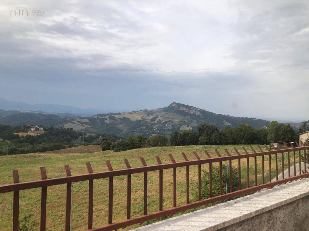 Appartamento in vendita a Force, Collinare