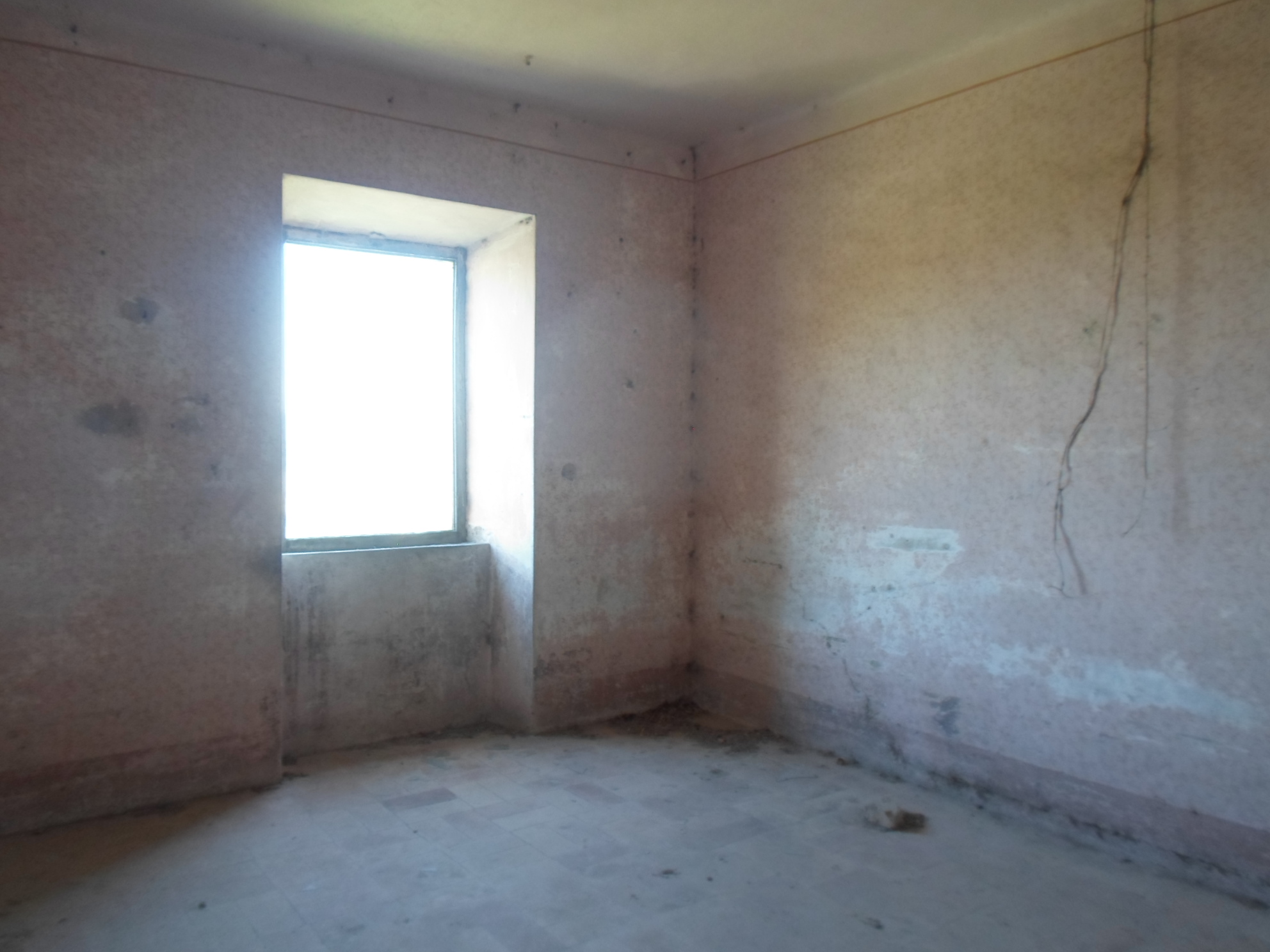 Casale Colonico Rustico in vendita a Montefalcone Appennino, Collinare