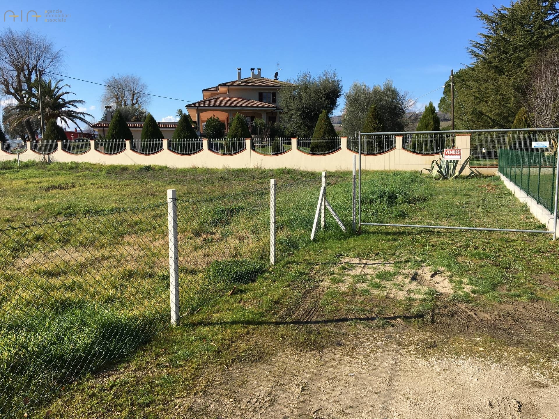 Terreno Edificabile Residenziale in vendita a Ortezzano