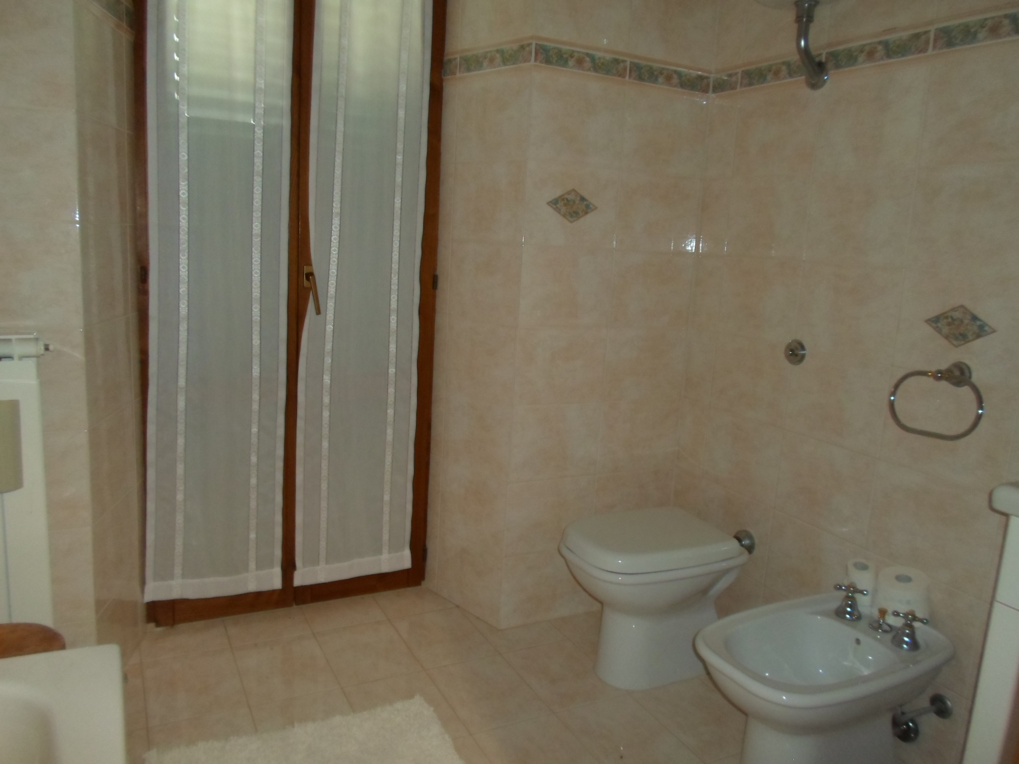 Stabile / Palazzo in vendita a Montefalcone Appennino, Collinare