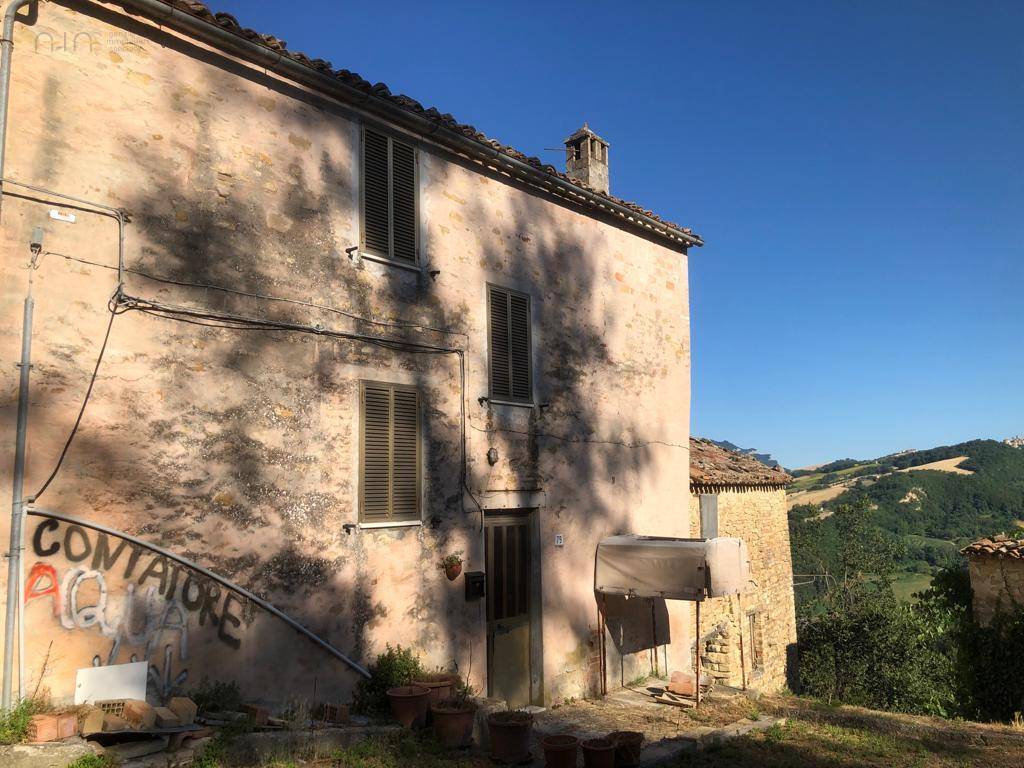 Casale Colonico Rustico in vendita a Montefalcone Appennino, San Biagio