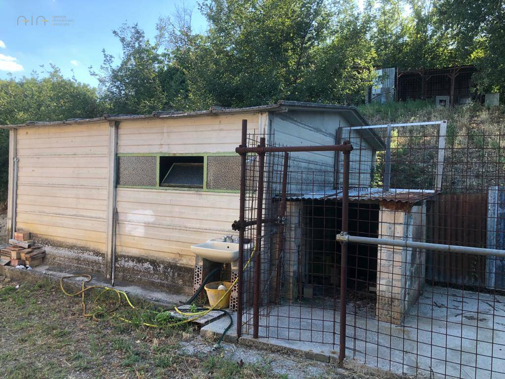 Casale Colonico Rustico in vendita a Montefalcone Appennino, San Biagio