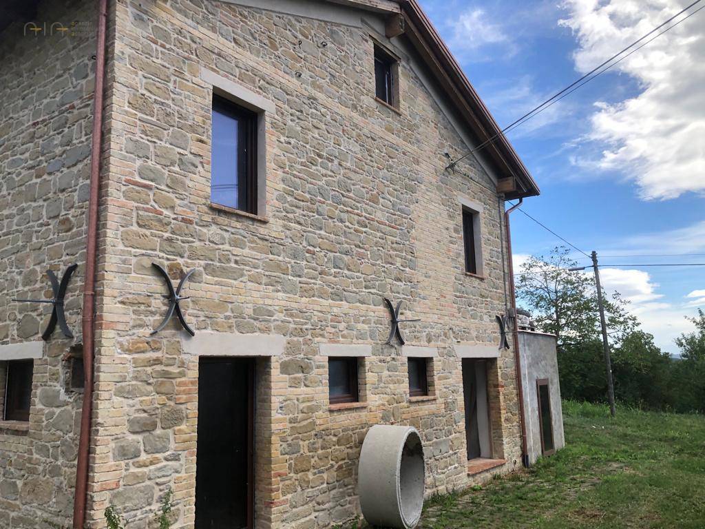Casa cielo - terra in vendita a Comunanza, Montana