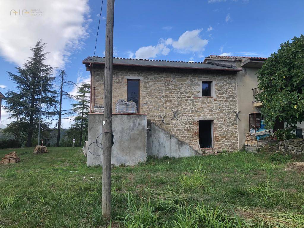 Casa cielo - terra in vendita a Comunanza, Montana