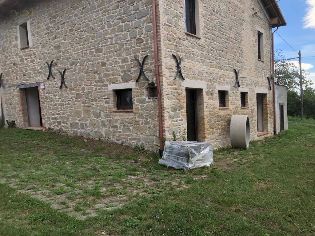 Casa cielo - terra in vendita a Comunanza, Montana