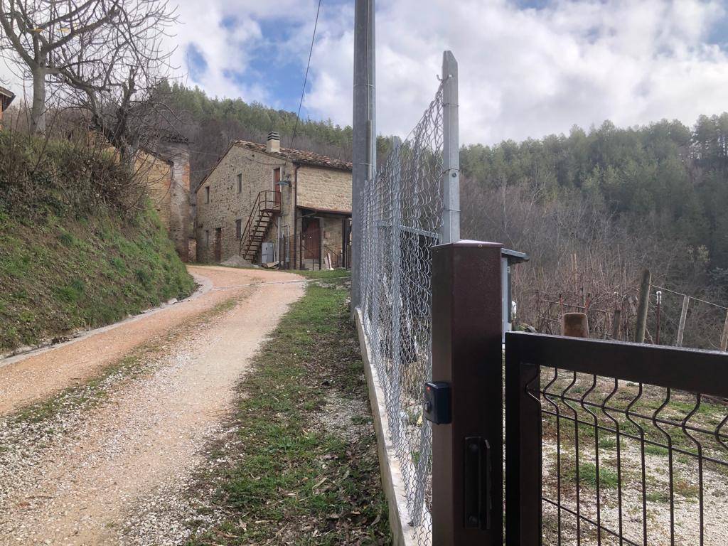 Casa cielo - terra in vendita a Comunanza, Montana