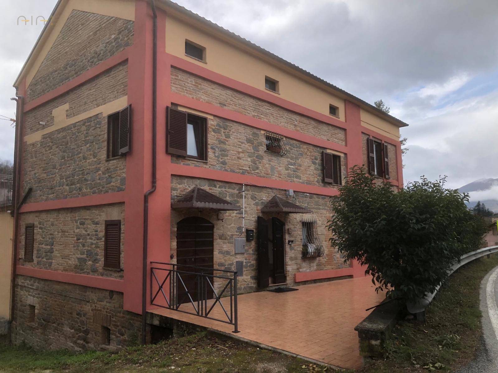 Appartamento in vendita a Amandola, Collinare