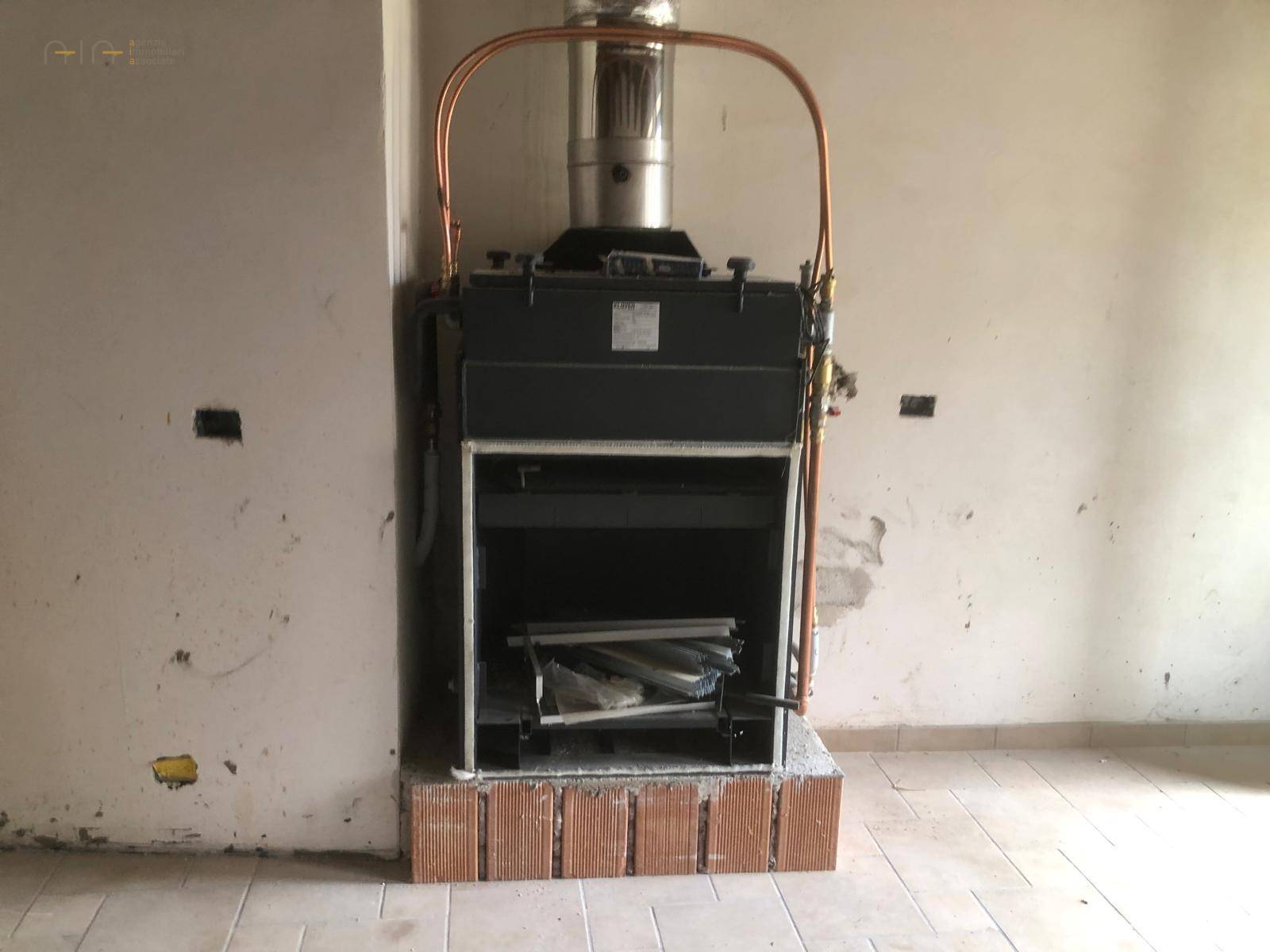 Casa cielo - terra in vendita a Montemonaco, Montana