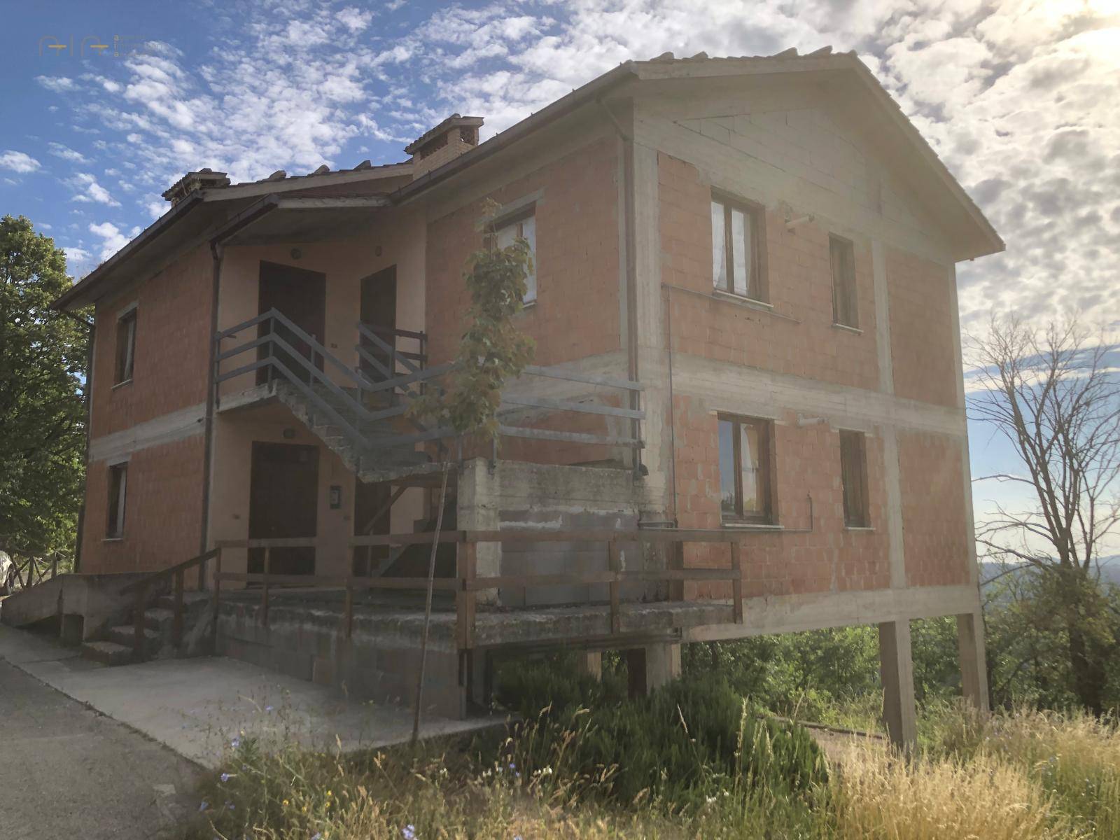 Casa cielo - terra in vendita a Montemonaco, Montana