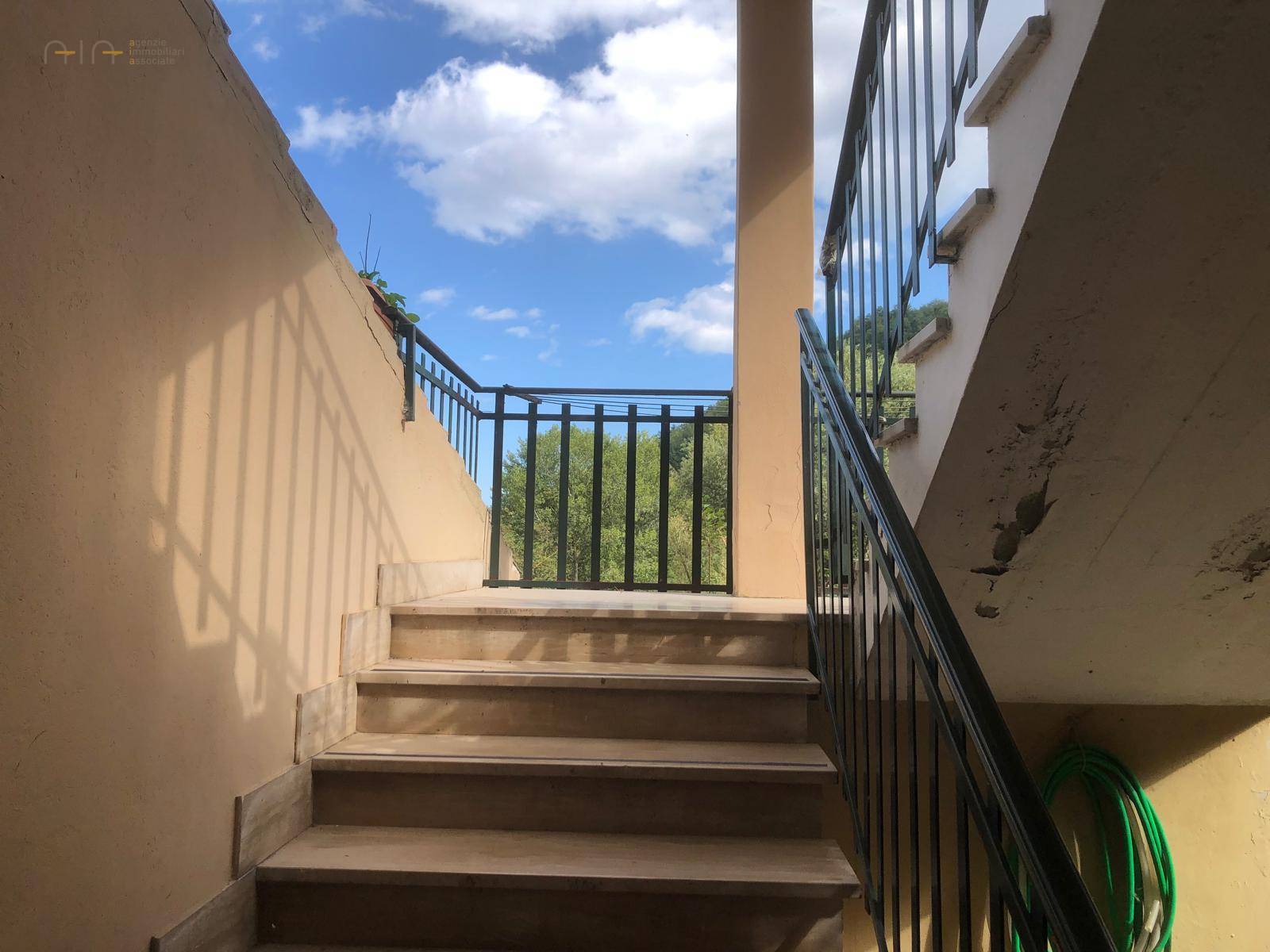 Appartamento in vendita a Comunanza, Centrale / Centro Storico