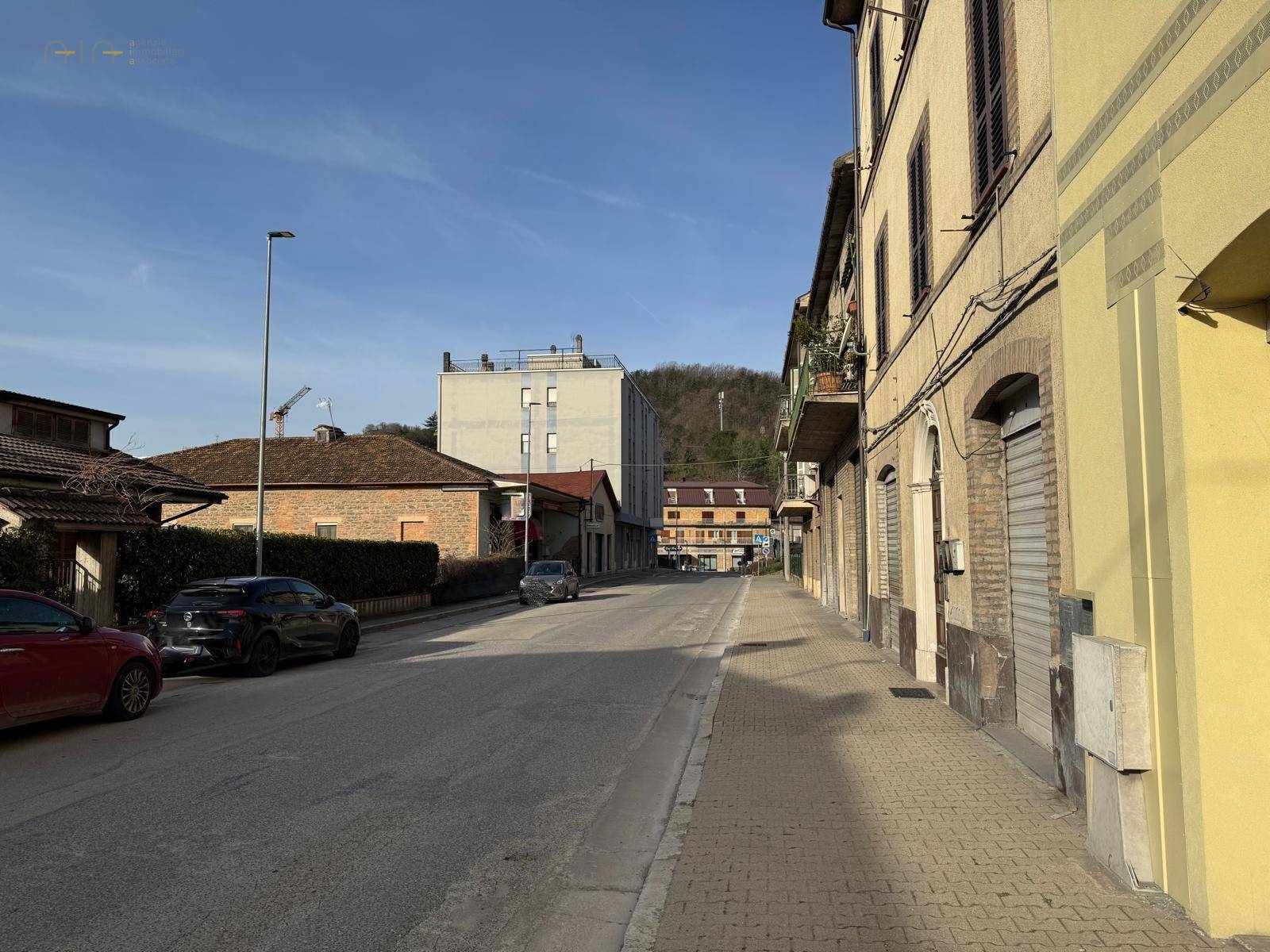 Locale Commerciale in vendita a Comunanza, Centrale / Centro Storico