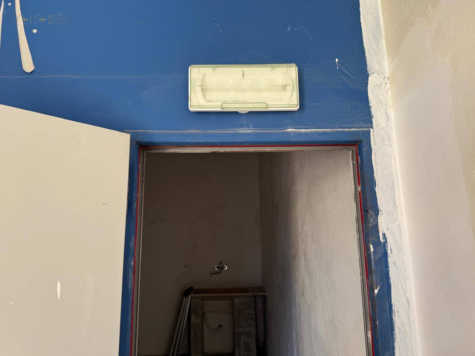 Locale Commerciale in vendita a Comunanza, Centrale / Centro Storico