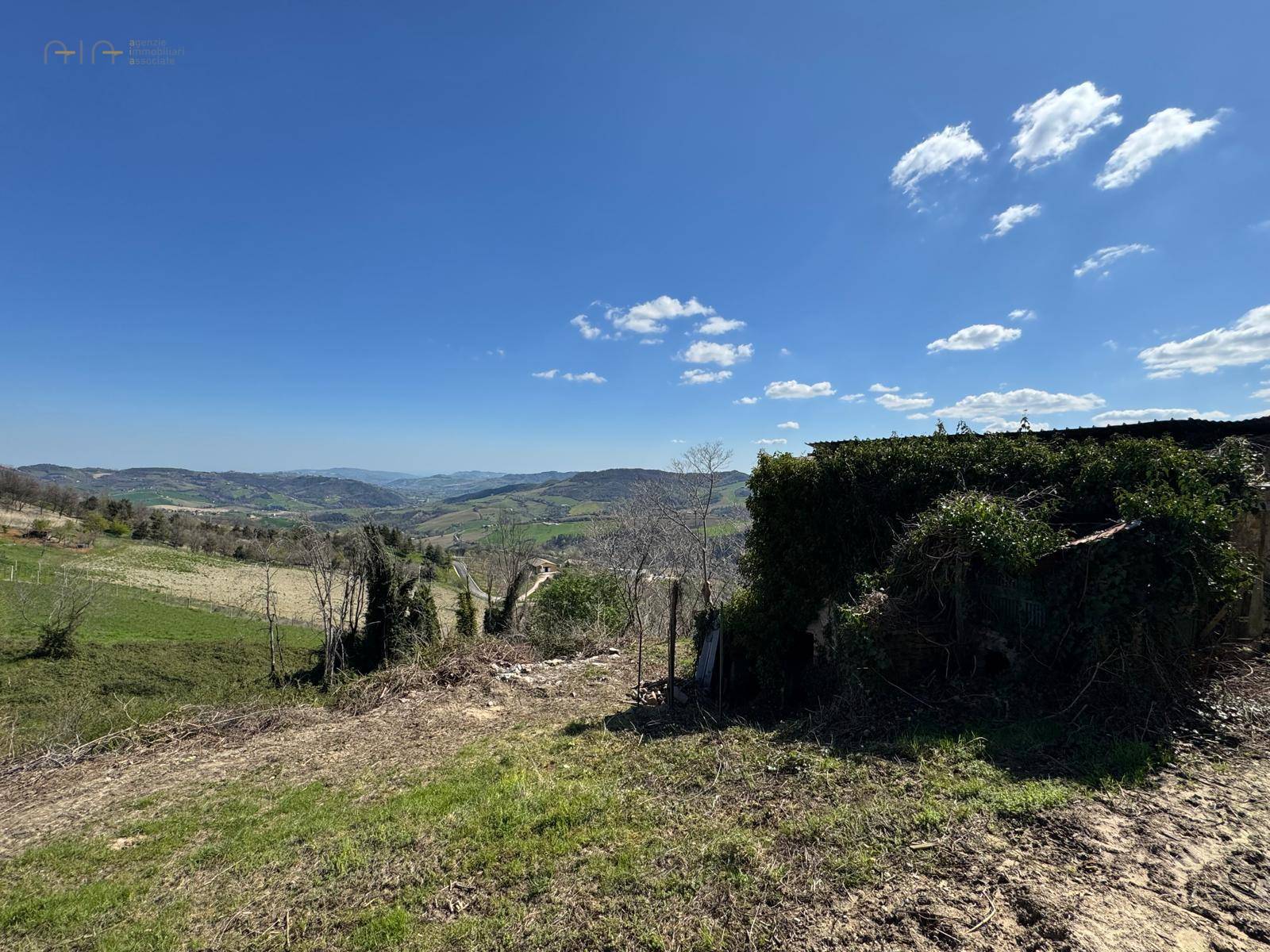 Casale Colonico Rustico in vendita a Force, Centrale / Centro Storico
