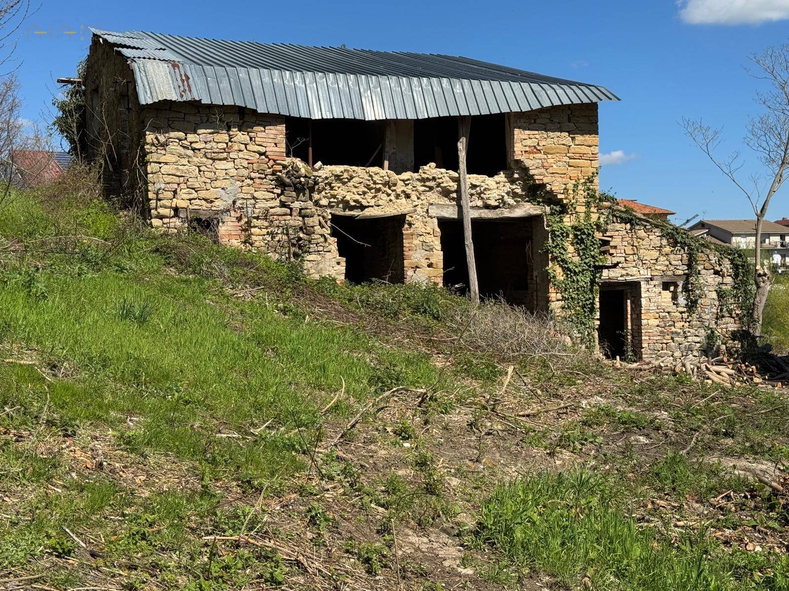 Casale Colonico Rustico in vendita a Force, Centrale / Centro Storico