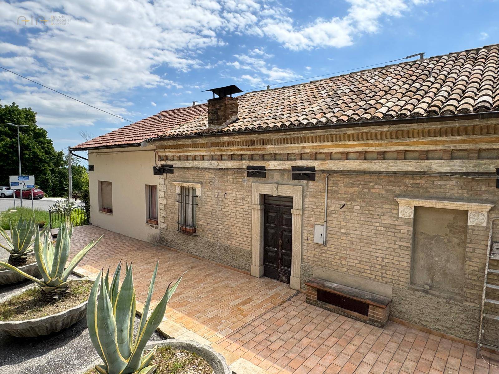 Casa cielo - terra in vendita a Montelparo, Centrale / Centro Storico