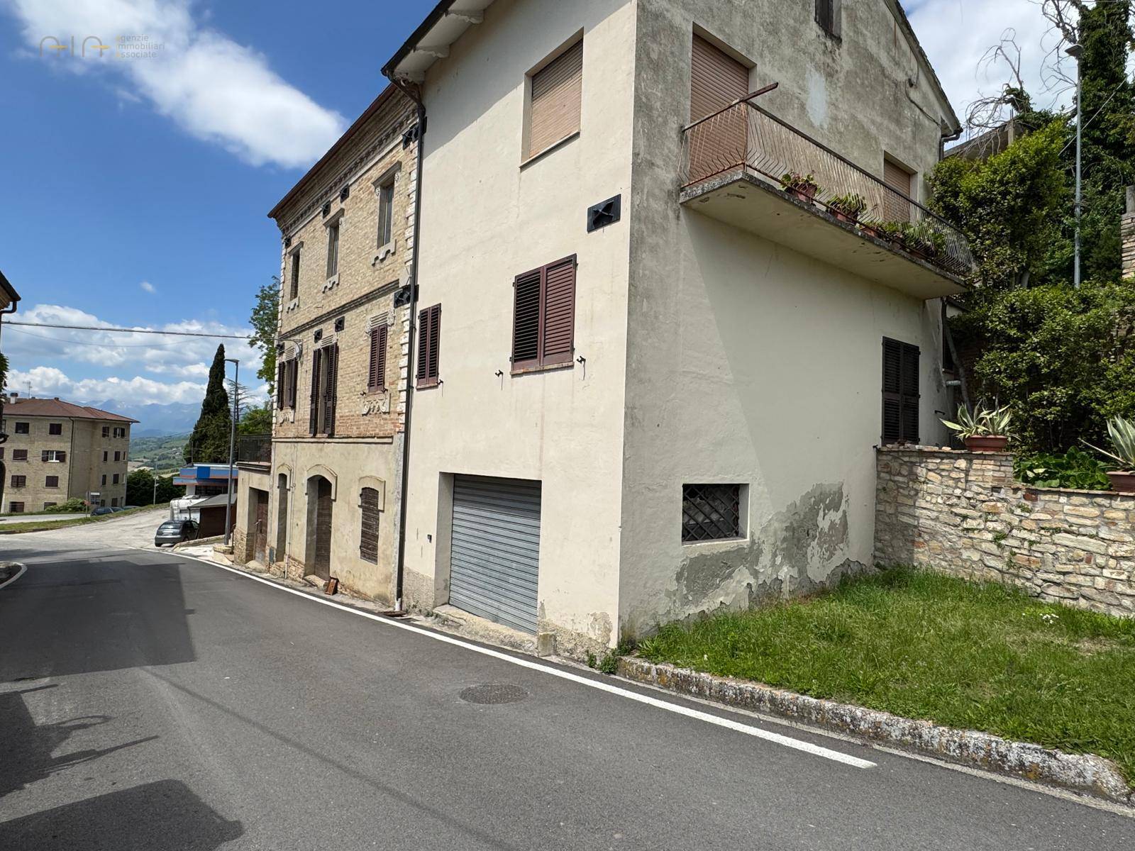 Casa cielo - terra in vendita a Montelparo, Centrale / Centro Storico