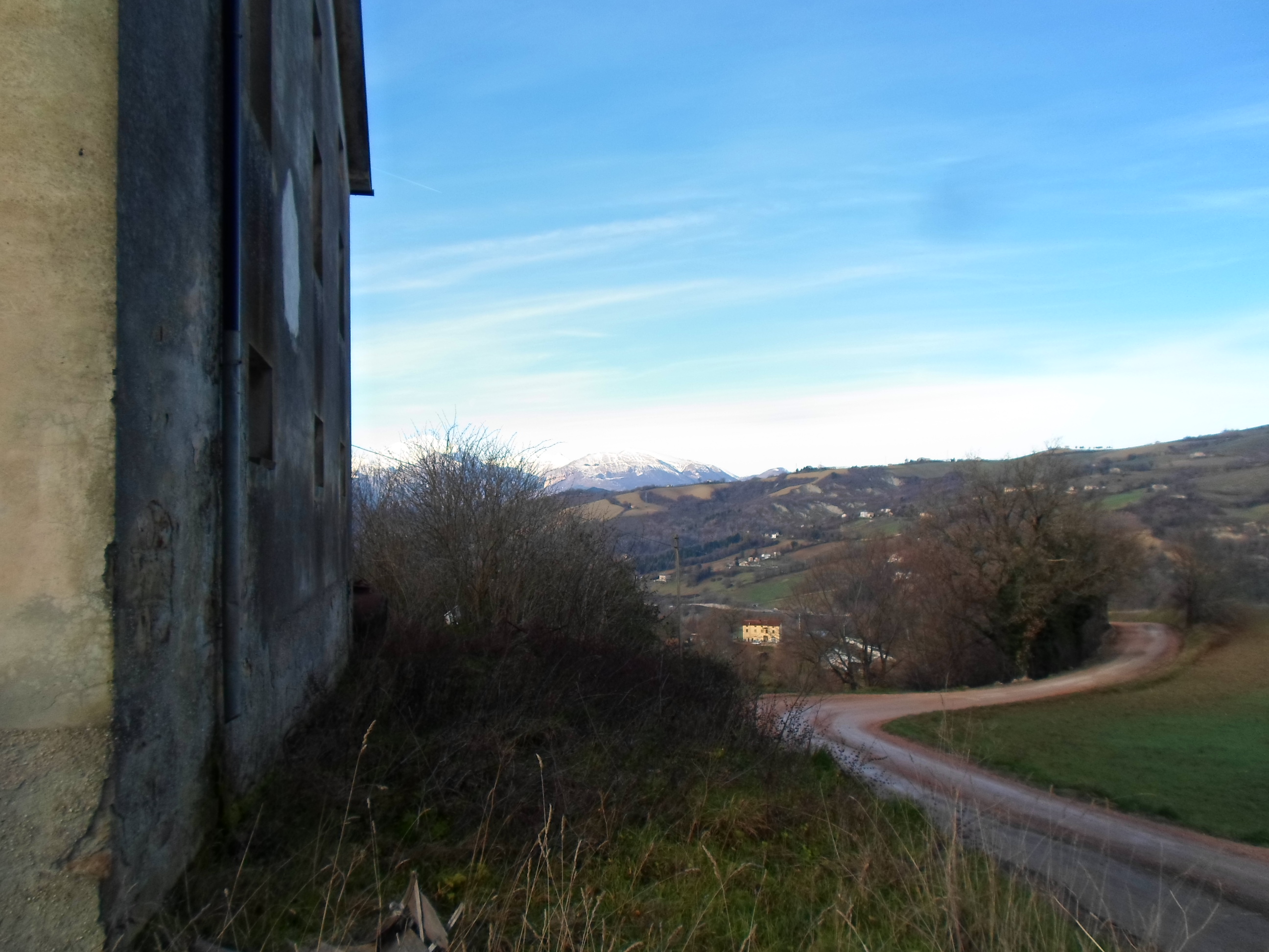 Casale Colonico Rustico in vendita a Force, Collinare
