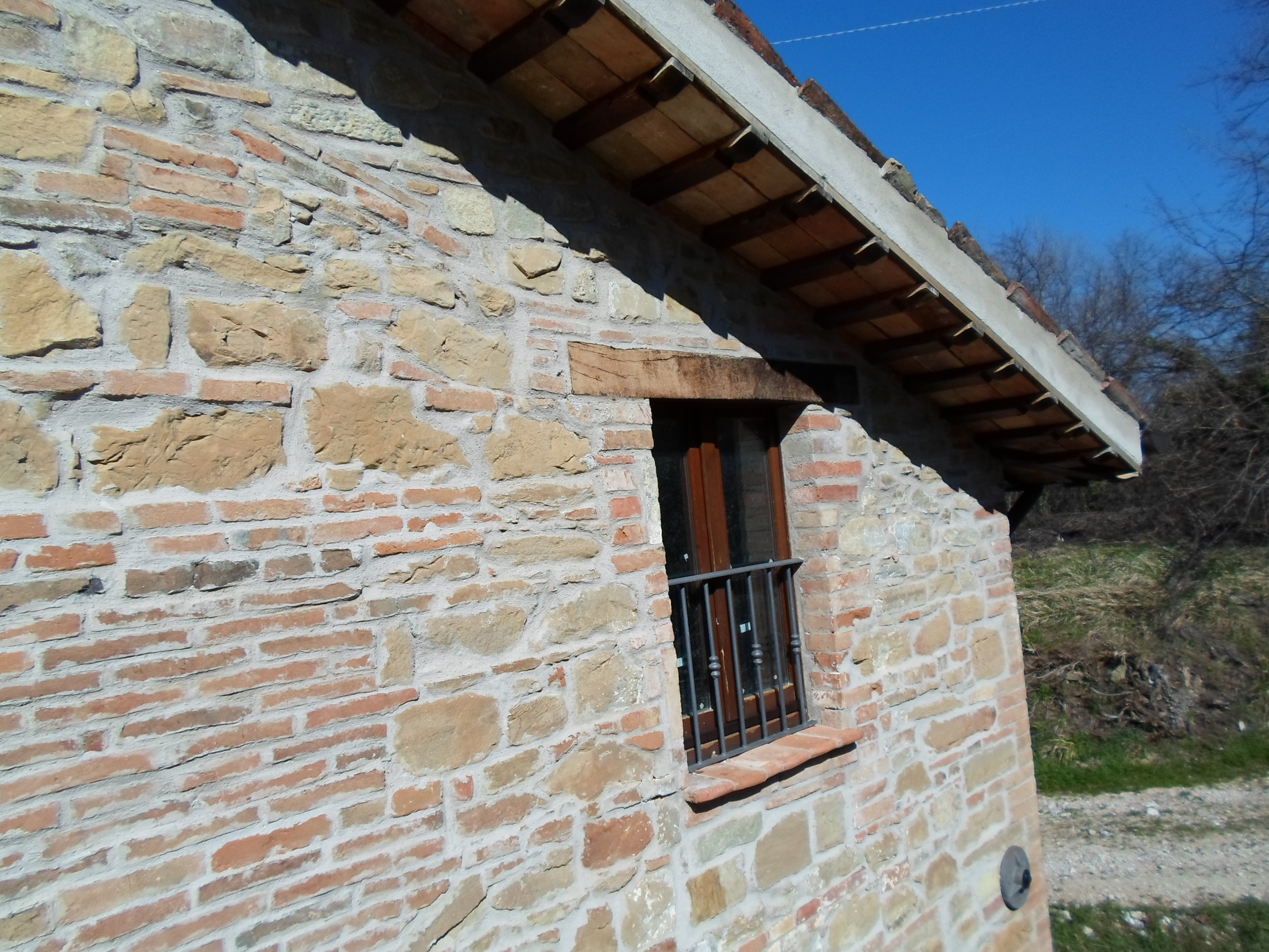 Casa cielo - terra in vendita a Comunanza, Montana