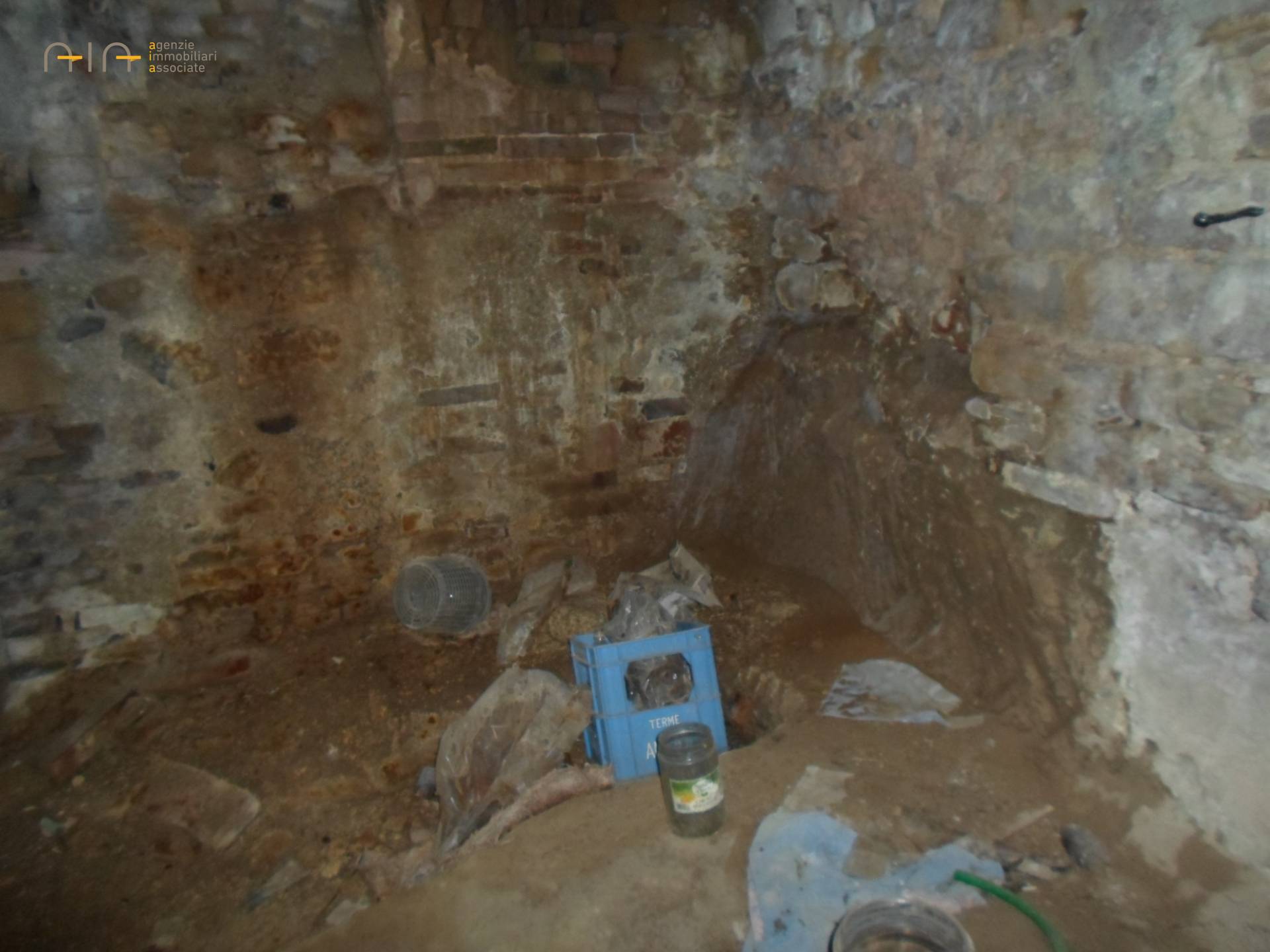 Casale Colonico Rustico in vendita a Amandola, Collinare