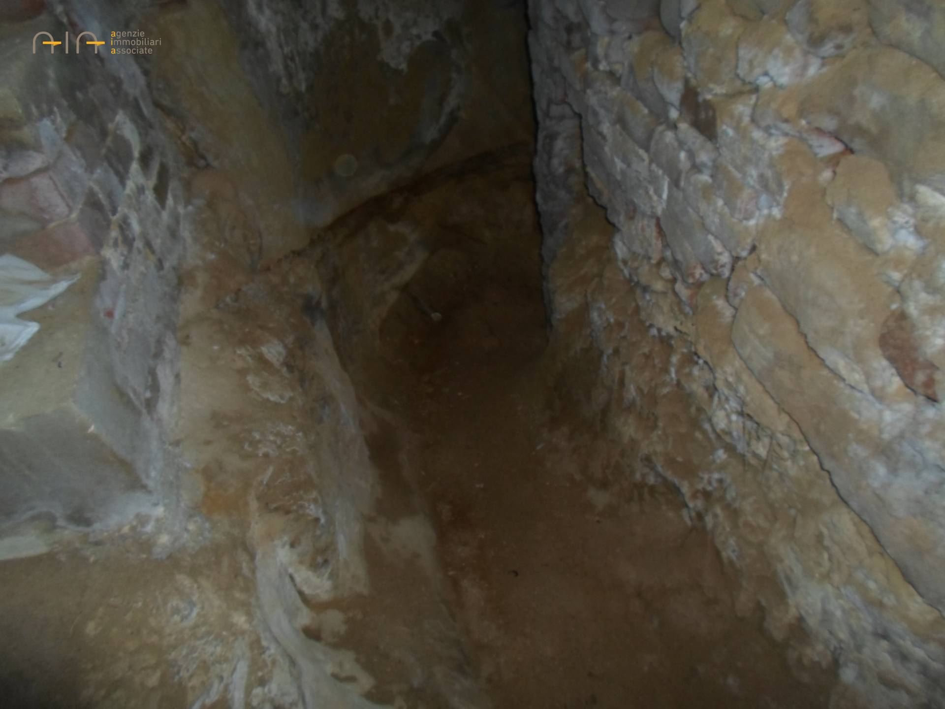 Casale Colonico Rustico in vendita a Amandola, Collinare