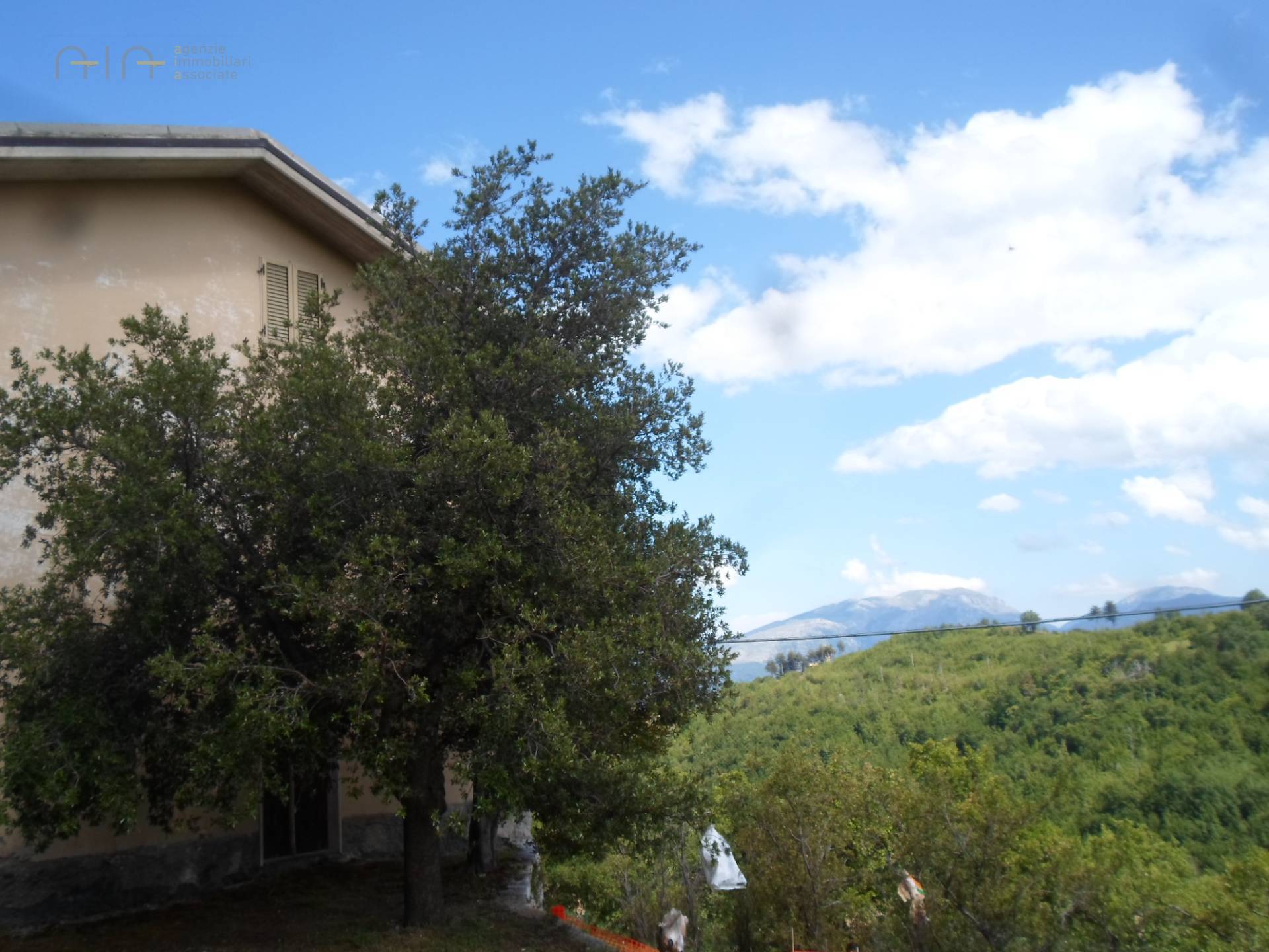 Appartamento in vendita a Roccafluvione, Collinare