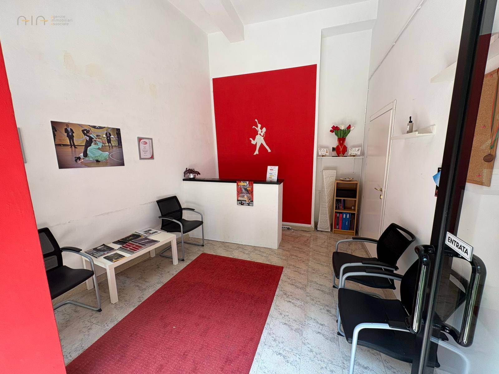 Locale Commerciale in affitto a Amandola, Centrale / Centro Storico