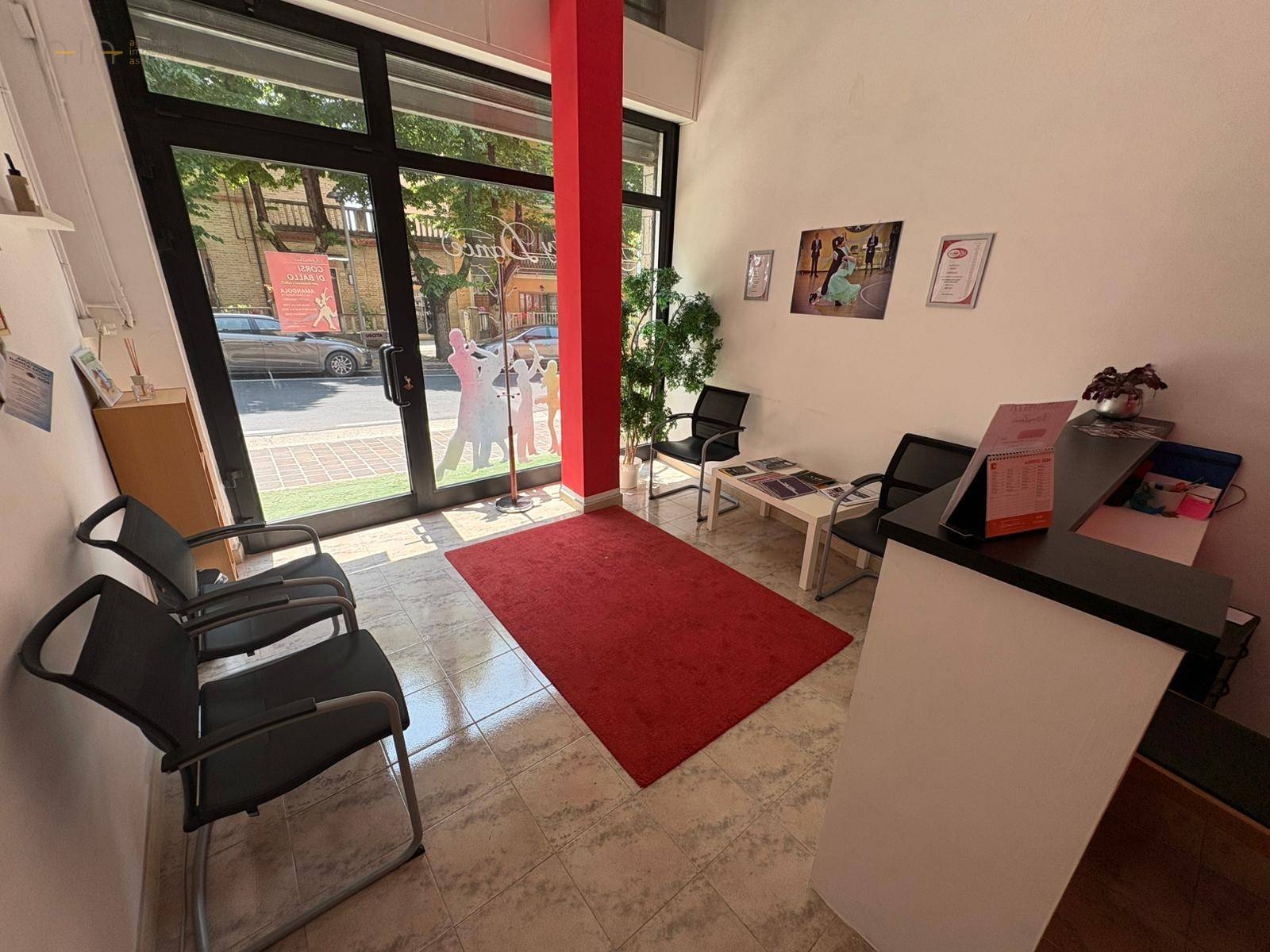 Locale Commerciale in affitto a Amandola, Centrale / Centro Storico