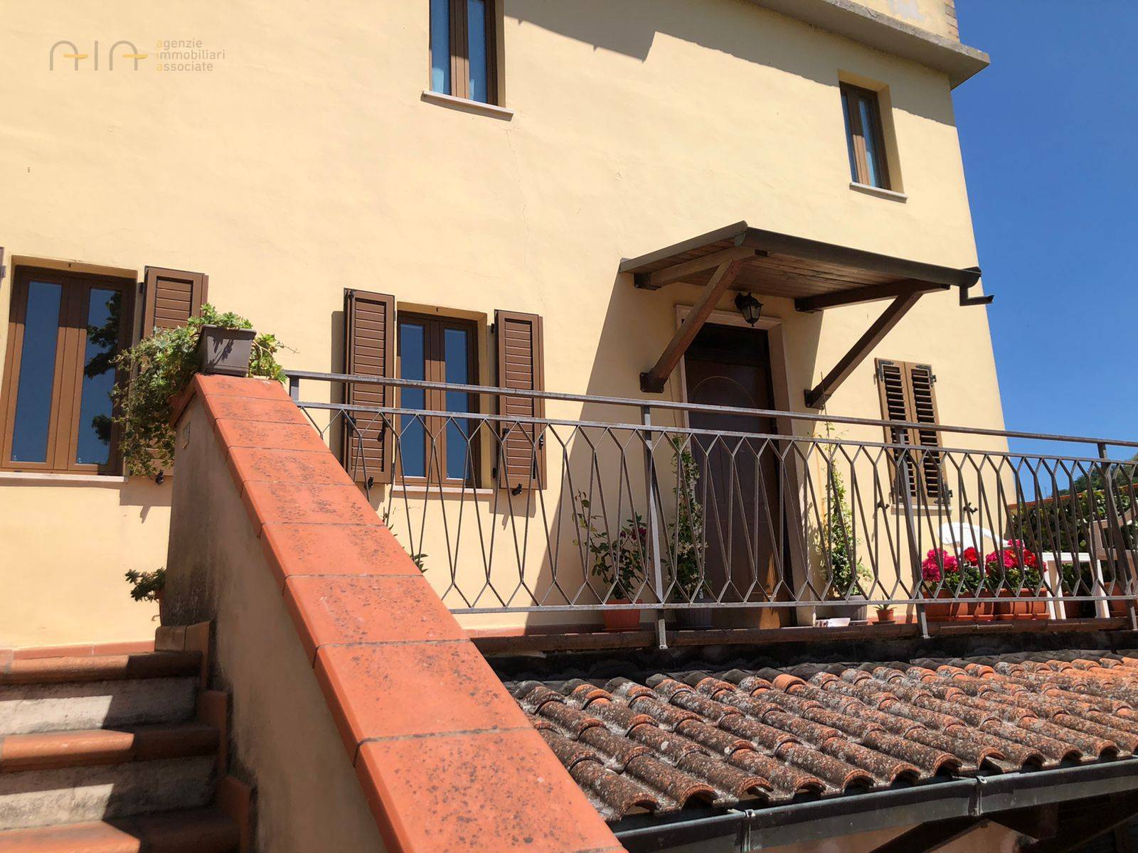 Casa cielo - terra in vendita a Roccafluvione, Centrale / Centro Storico