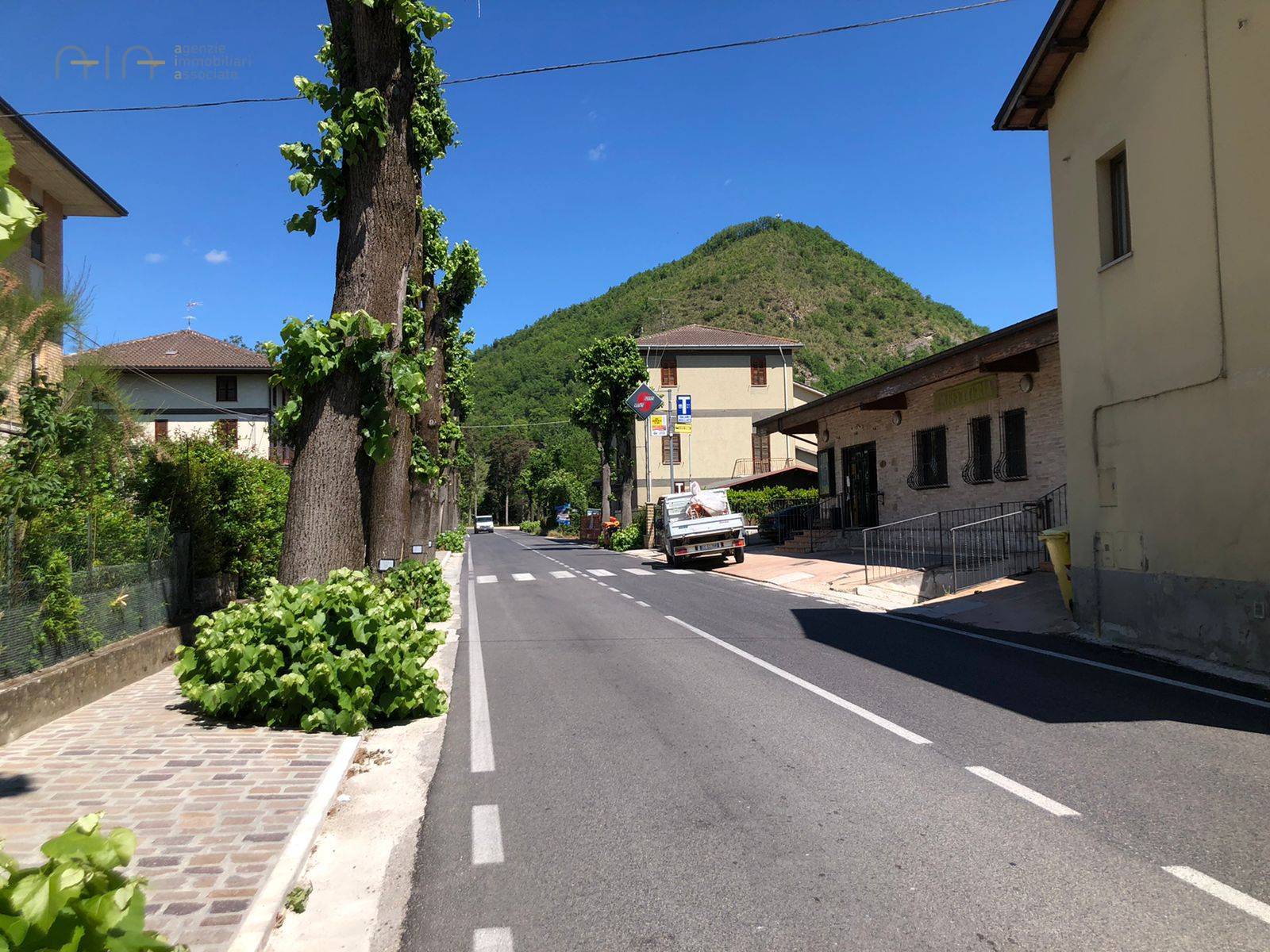 Casa cielo - terra in vendita a Roccafluvione, Centrale / Centro Storico