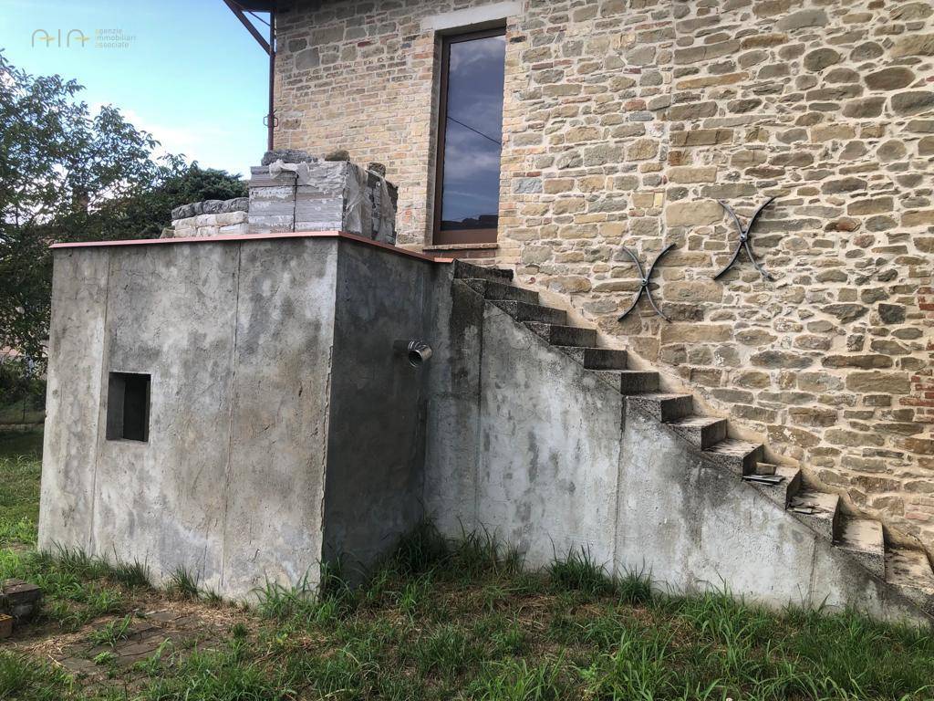 Casa cielo - terra in vendita a Comunanza, Montana