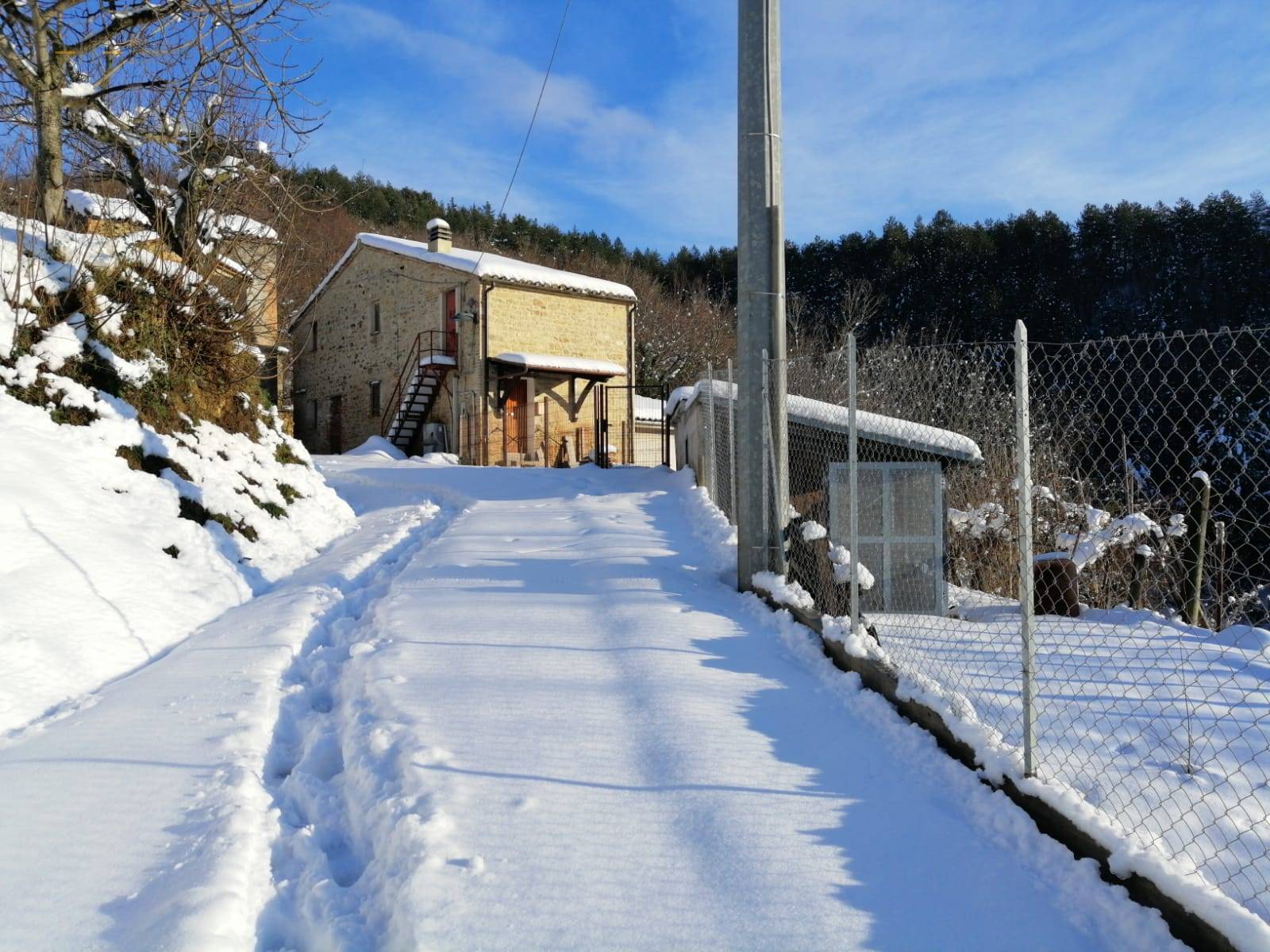 Casa cielo - terra in vendita a Comunanza, Montana